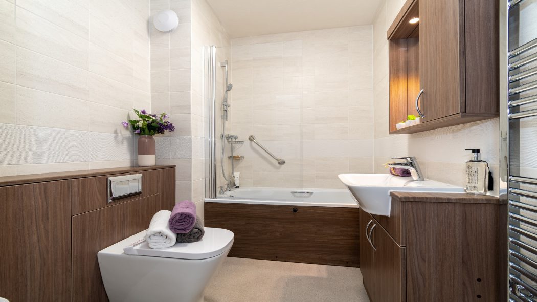 Highcliffe Bathroom 1920x1080